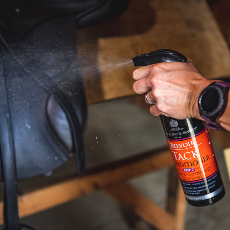 Carr & Day & Martin Tack Conditioning Spray